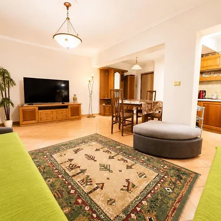 Apartamento Tona 01